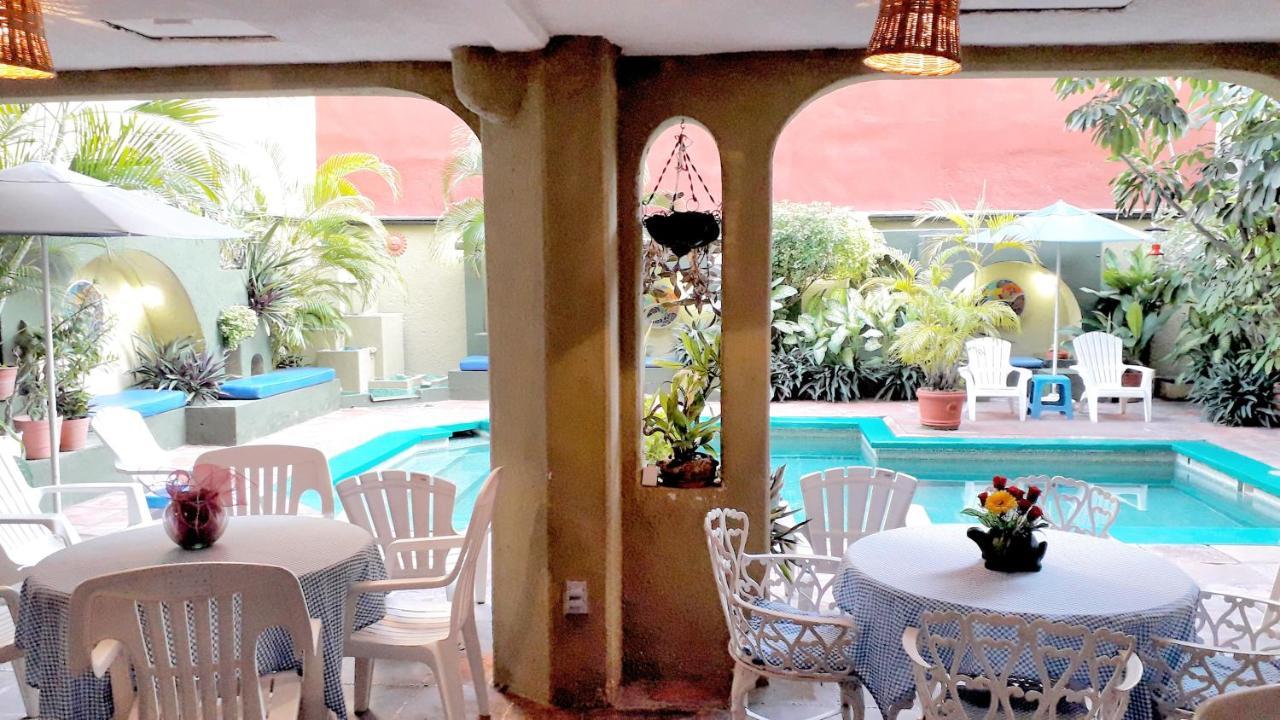 Solimar Inn Suites Zihuatanejo Exterior foto