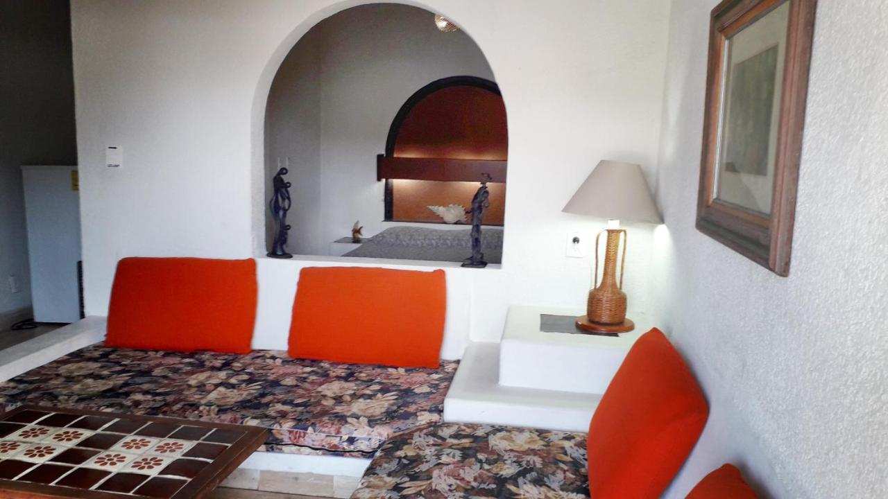 Solimar Inn Suites Zihuatanejo Exterior foto