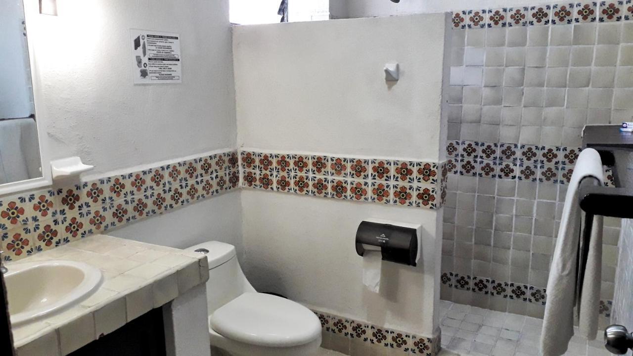 Solimar Inn Suites Zihuatanejo Exterior foto