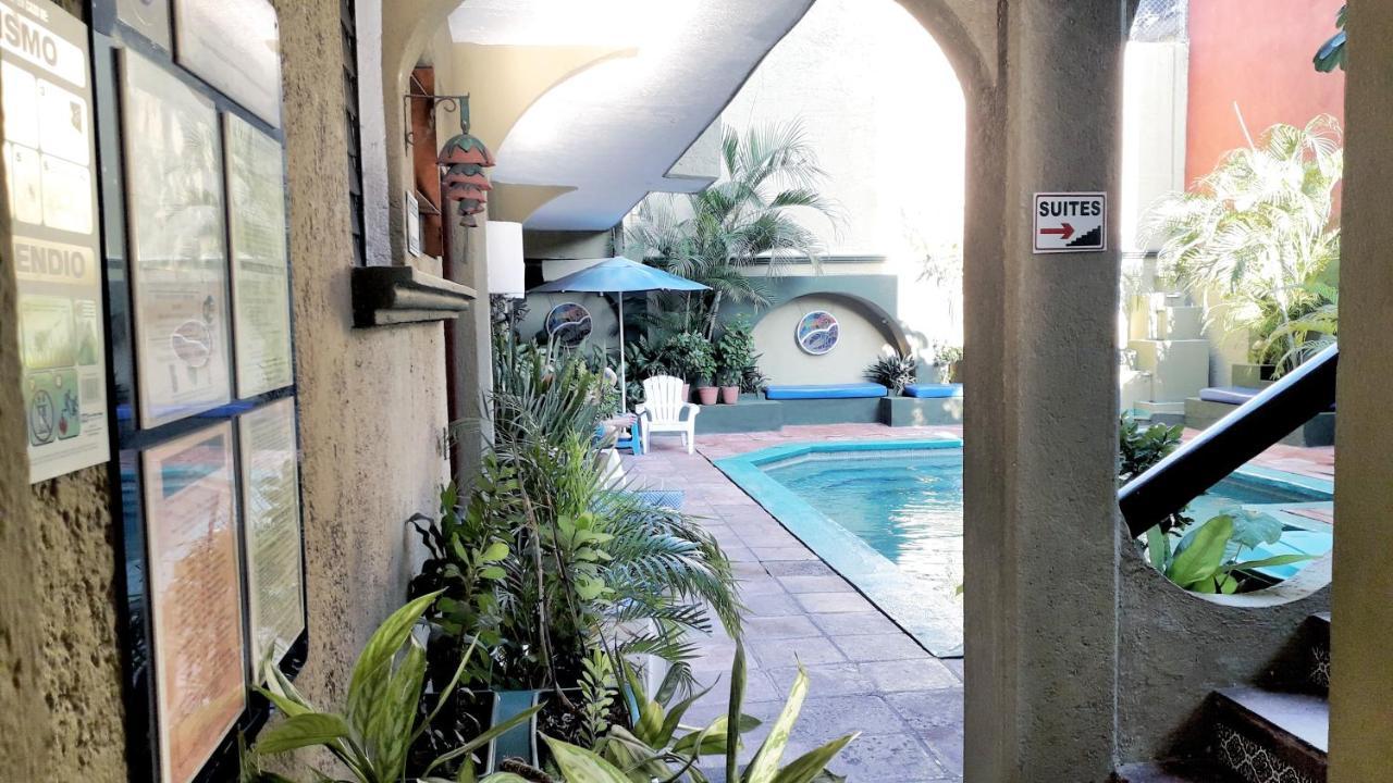 Solimar Inn Suites Zihuatanejo Exterior foto