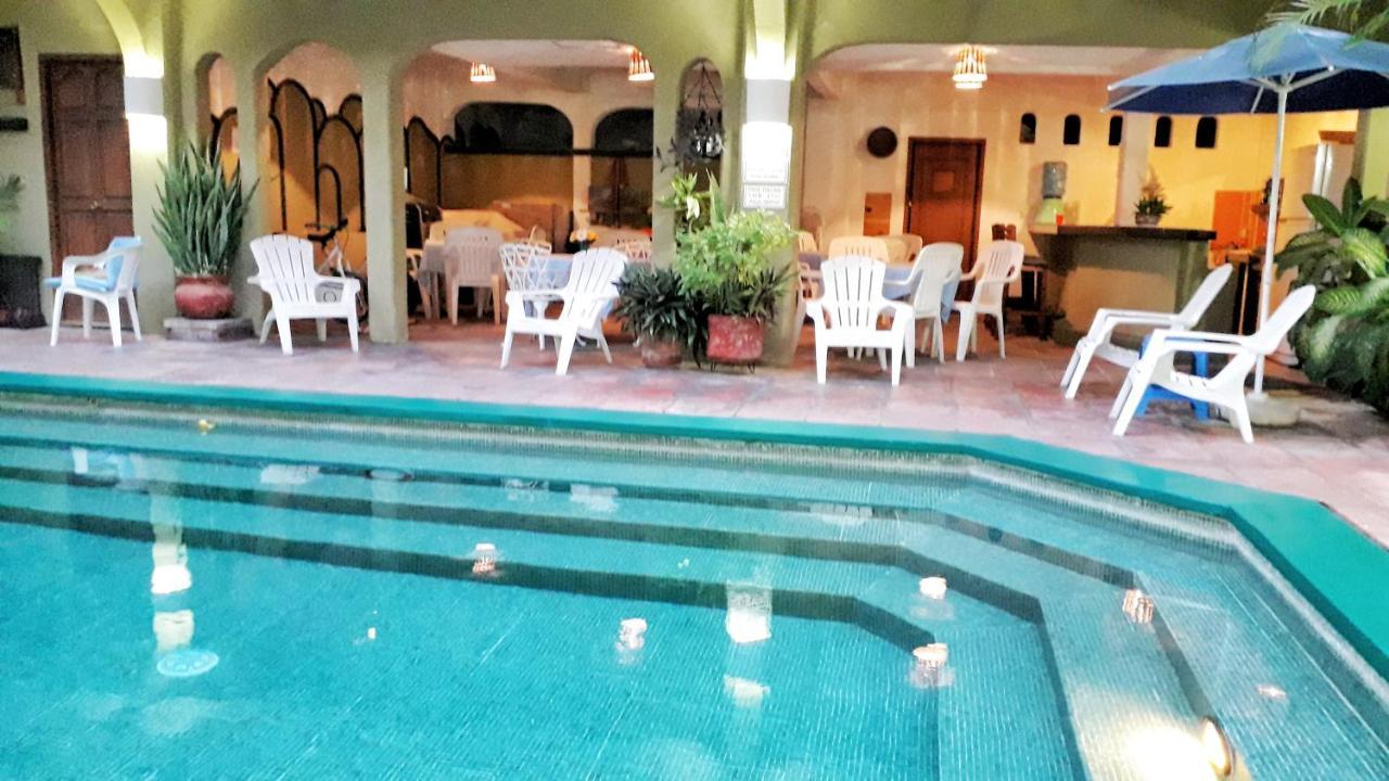 Solimar Inn Suites Zihuatanejo Exterior foto
